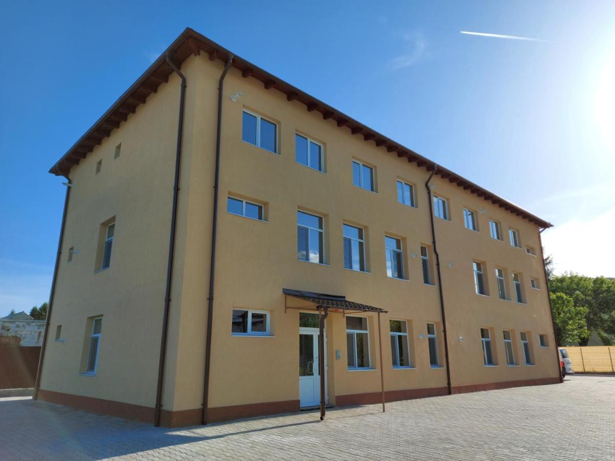 Apartamente Livada Râmnicu Vâlcea Eksteriør billede